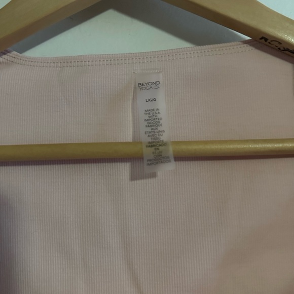 Beyond Yoga heather rib frame cropped pullover NWT - Picture 6 of 7